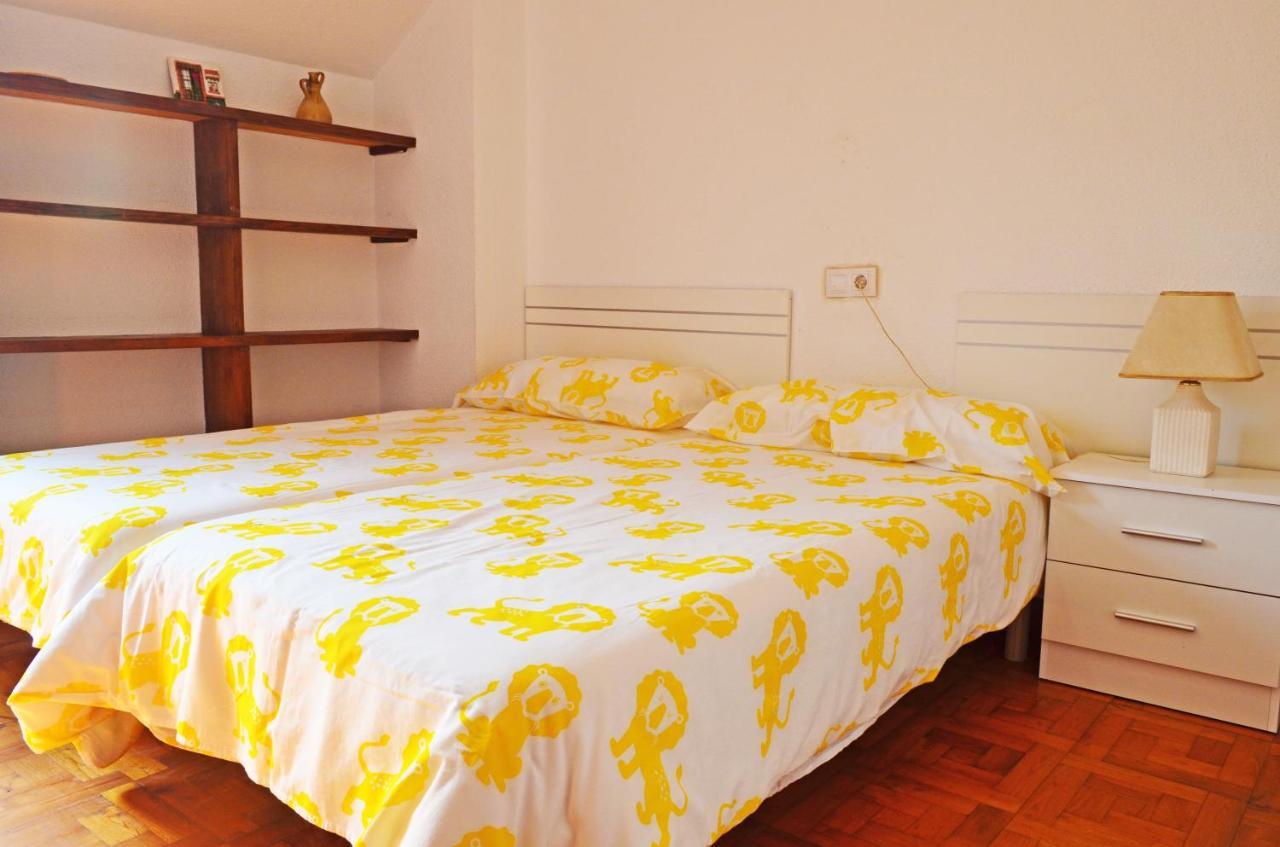 Apartamento El Corro: Con Parking En Pleno Centro De Comillas Bagian luar foto