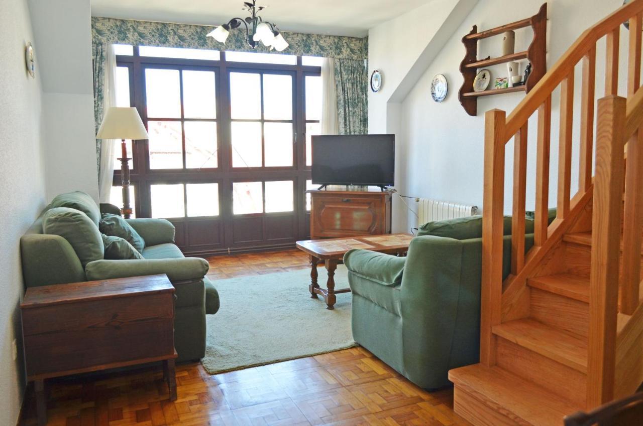 Apartamento El Corro: Con Parking En Pleno Centro De Comillas Bagian luar foto