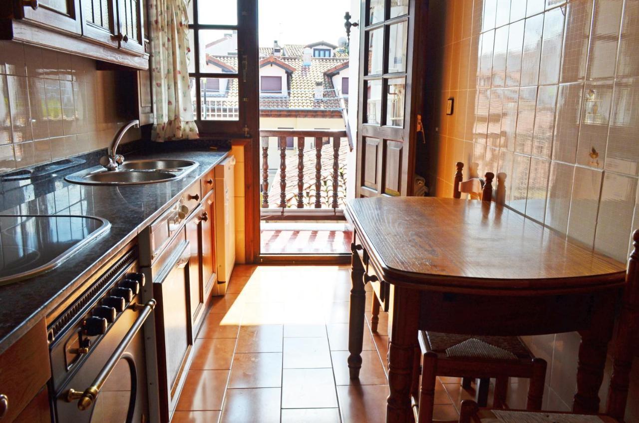 Apartamento El Corro: Con Parking En Pleno Centro De Comillas Bagian luar foto