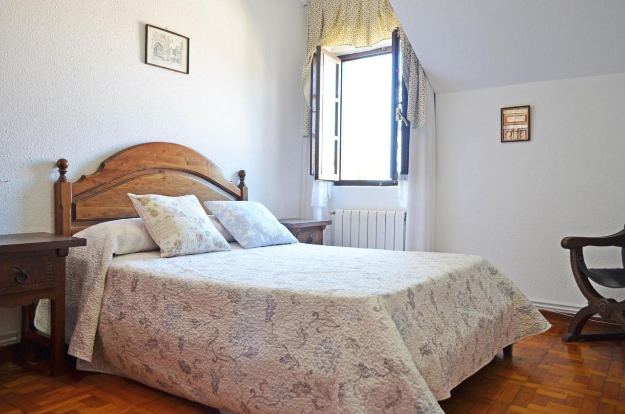 Apartamento El Corro: Con Parking En Pleno Centro De Comillas Bagian luar foto